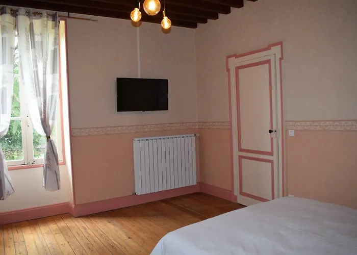 Gite La Pruneloise Semesterbostad *