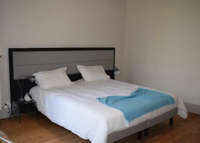 Gite La Pruneloise Semesterbostad Lafitte-sur-Lot